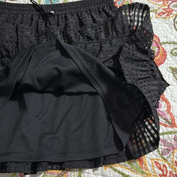 JODIFL women’s size large pull on black tiered skirt elastic waist checkered NWT - Picture 5 of 9